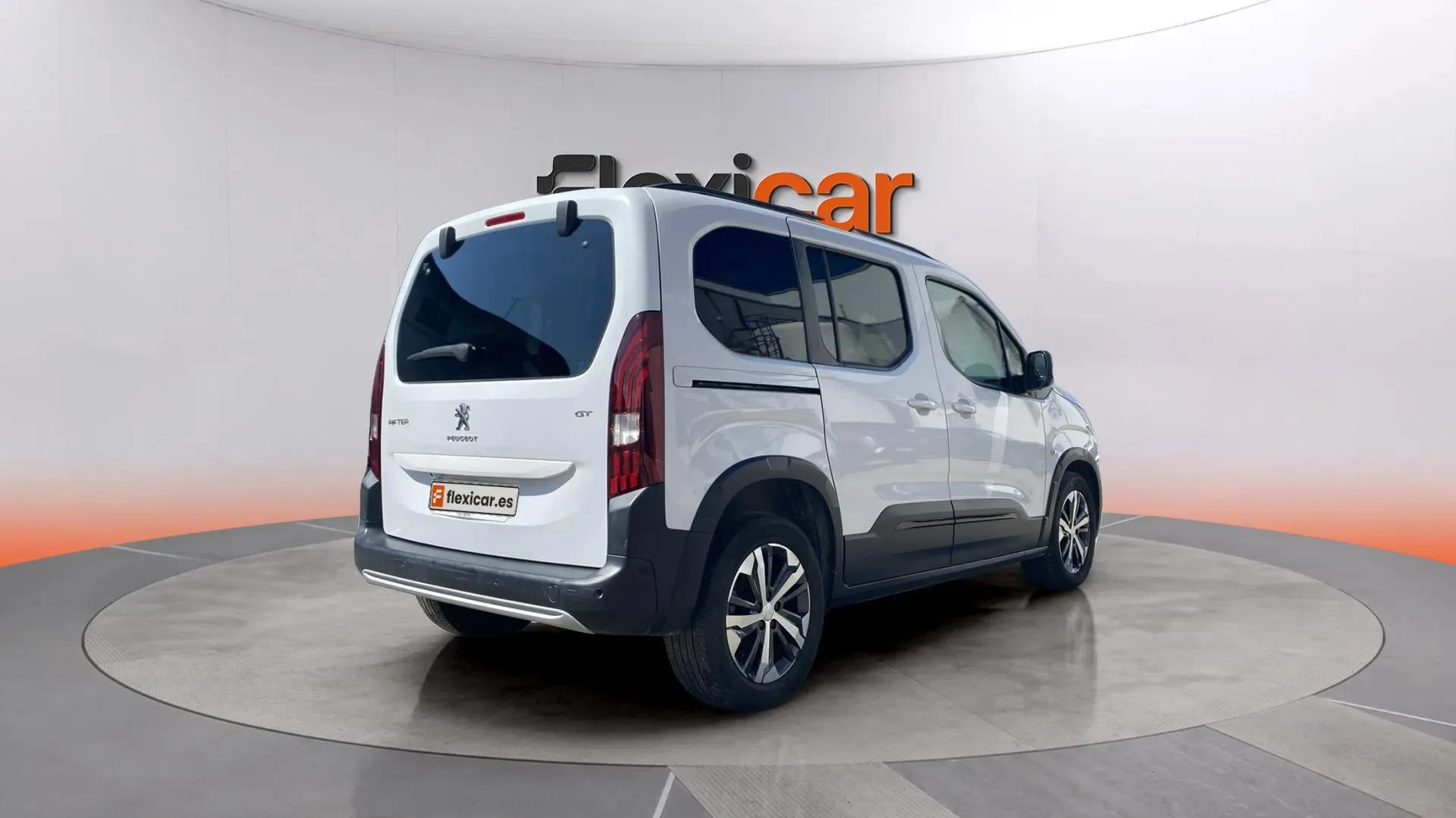 Peugeot Rifter GT BlueHDi 130 - foto 7