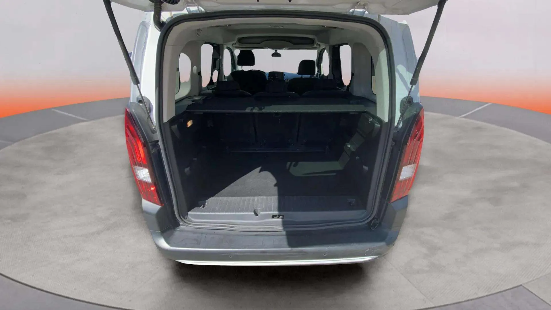 Peugeot Rifter GT BlueHDi 130 - foto 10